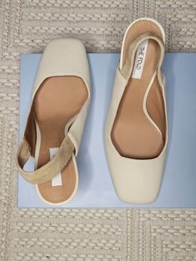 THE FOLD Cream Square-Toe Slingback Flats